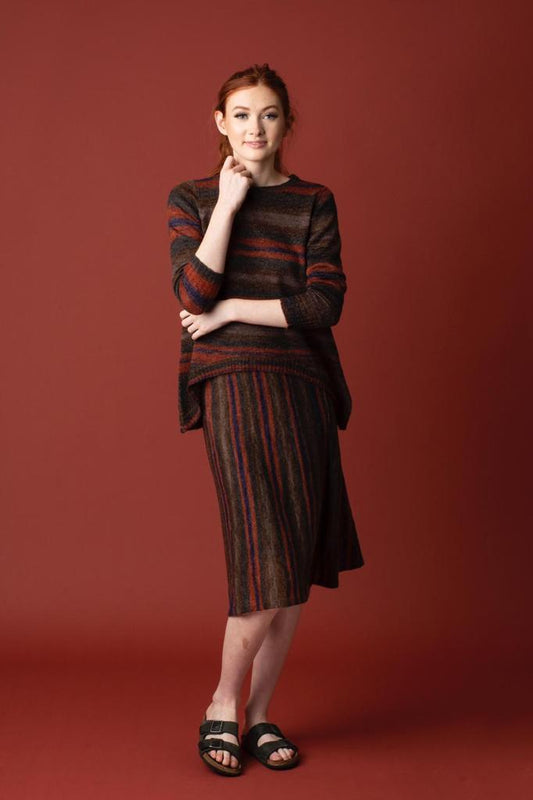 Stripe knit straight hem skirt